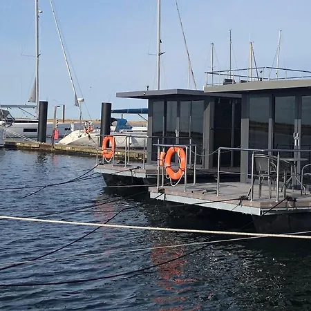 Hausboot Fjord Aquila Mit Dachterrasse In