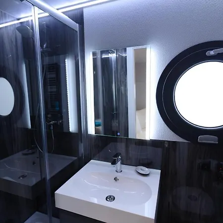 Hausboot Fjord Aquila Mit Dachterrasse In Wendtorf